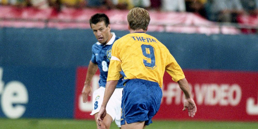 Dunga och Ingessons mittfältspolare Jonas Thern under VM 1994.