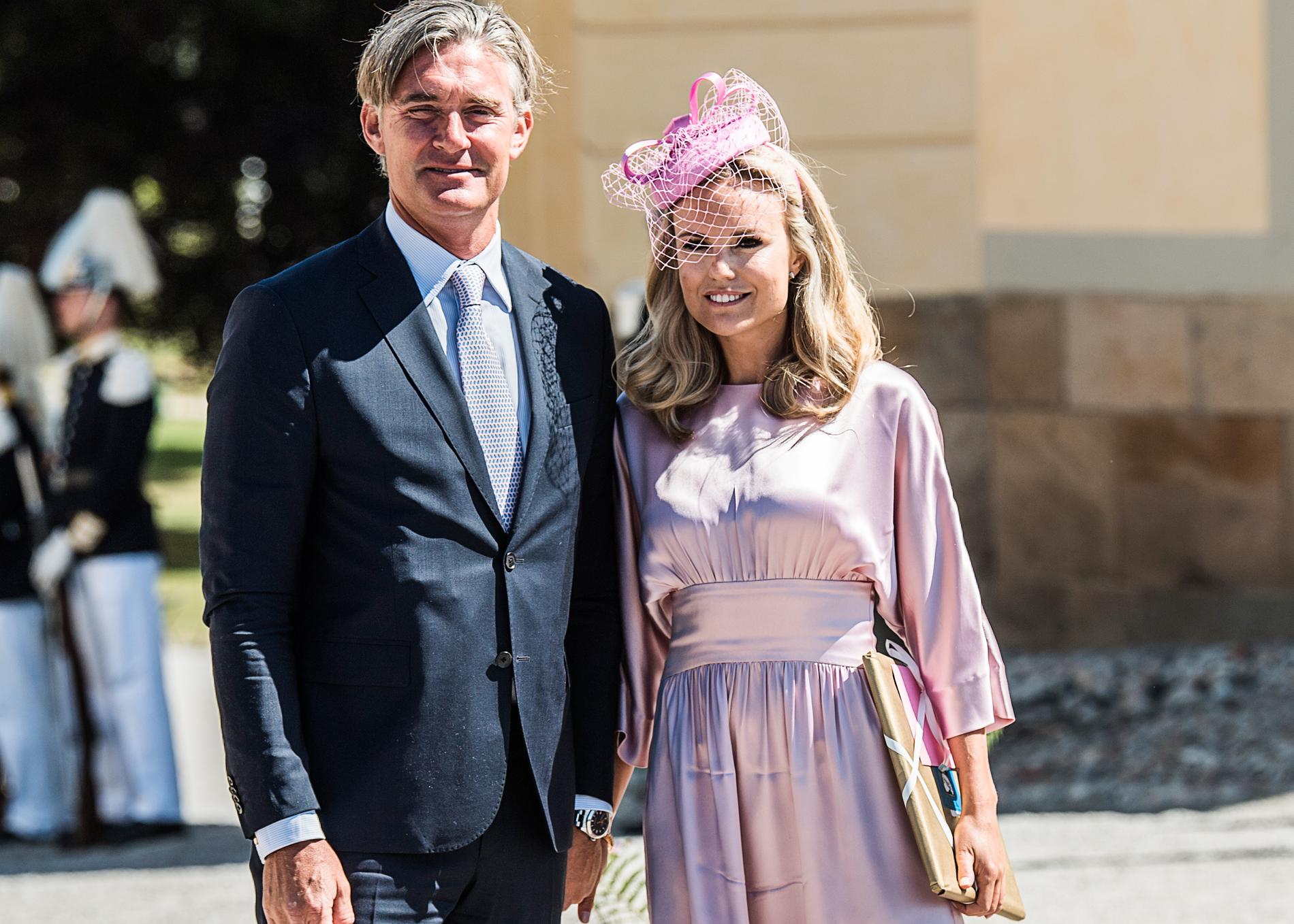Filip Engelbert och Sofi Fahrman på prinsessan Adriennes dop 2018.