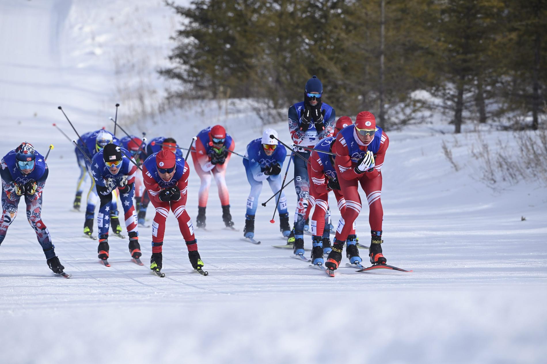 Ryska längdåkare under OS 2022. 