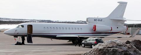 Landade i morse i Kiruna Planet, en ny Falcon 7X, tillhör företaget Blue Chip Jet II, vars ägare är Volvo och Ericsson.