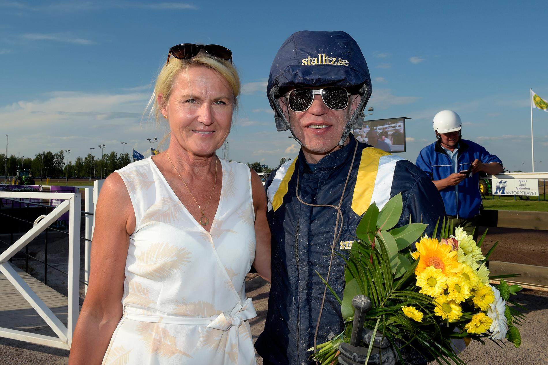 Två Prix d’Amérique-vinnare. Helen A Johansson vann 1995 med Ina Scot och Örjan Kihlström med Maharajah 2014. 