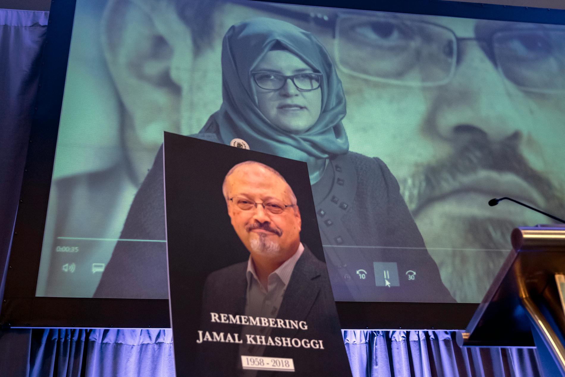 En bild på journalisten Jamal Khashoggi under en minnesstund i Washington. Arkivbild.