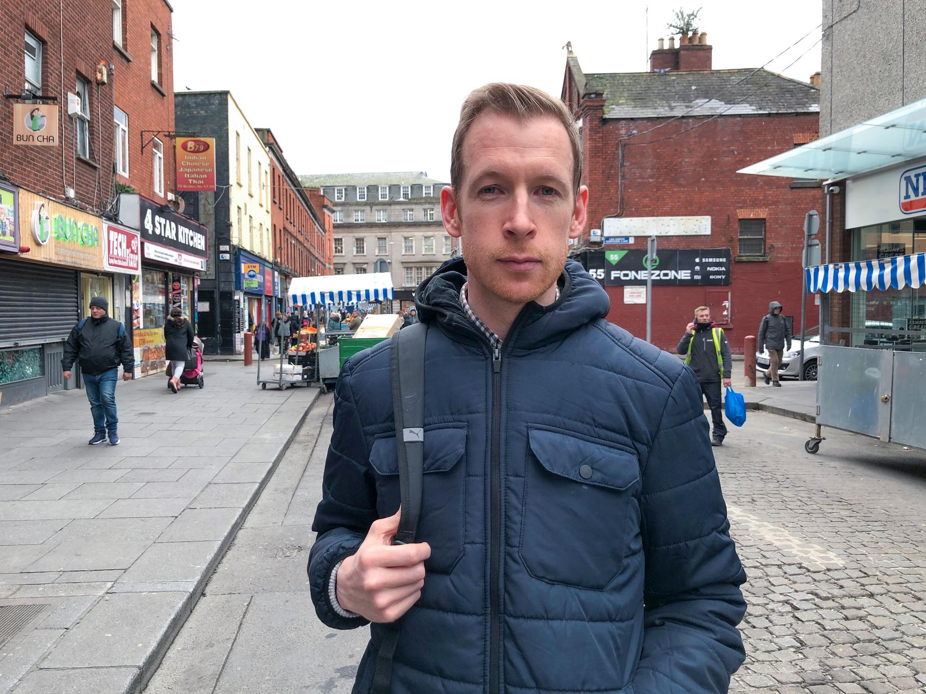 Jag tror inte att politikerna kan göra någon skillnad", säger Dublin-bon Derek, som inte imponeras av någon inför lördagens val.