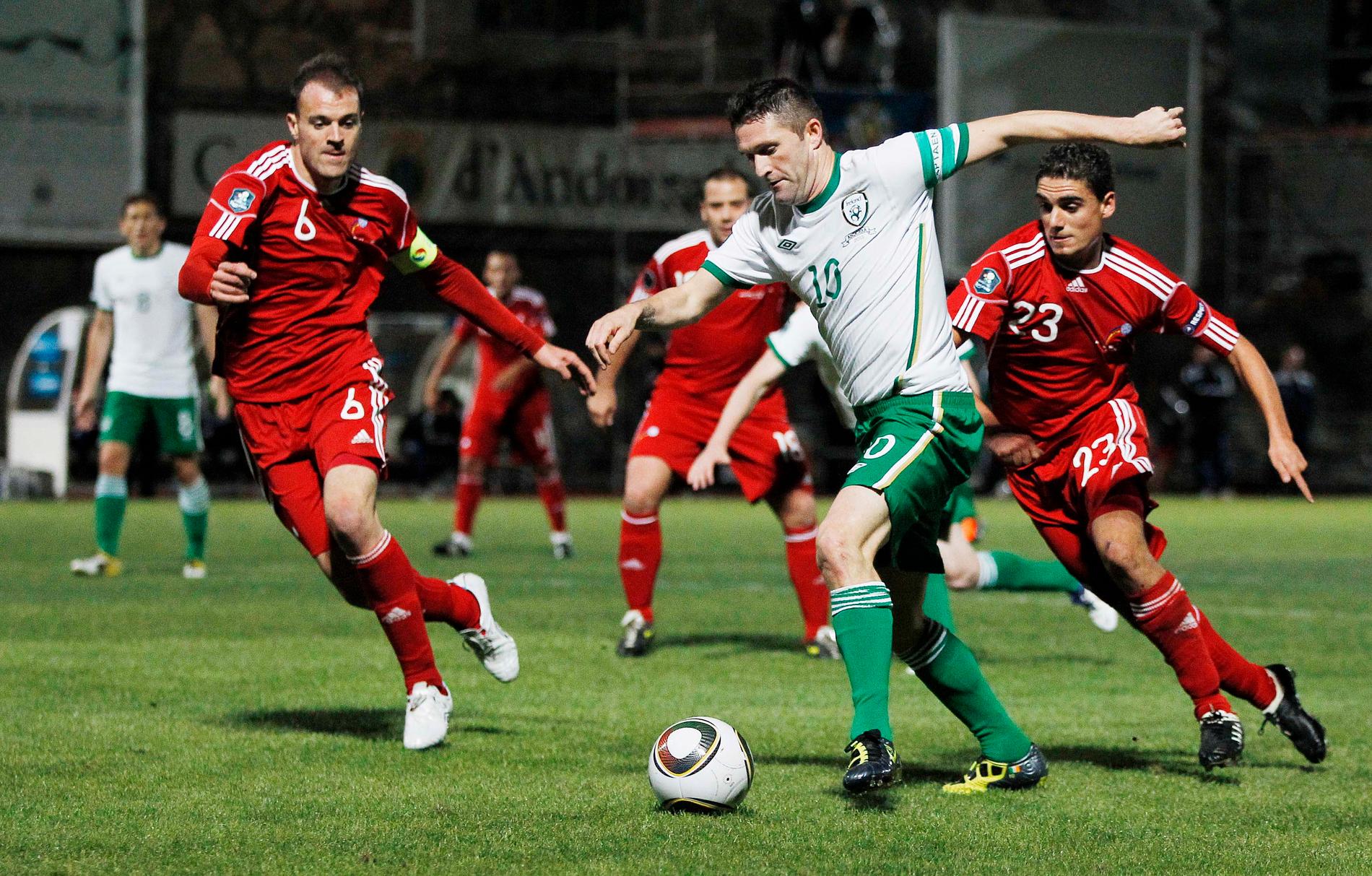 Mot Robbie Keanes Irland 2011.