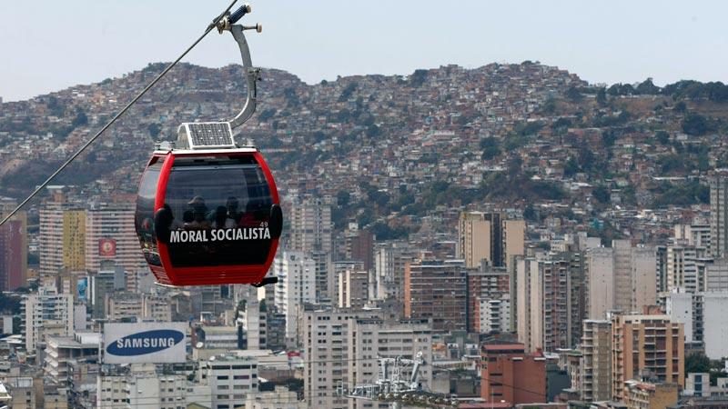 Venezuelas huvudstad Caracas är bland de senaste i raden av städer att ha fått en linbana. Den invigdes i januari i år.