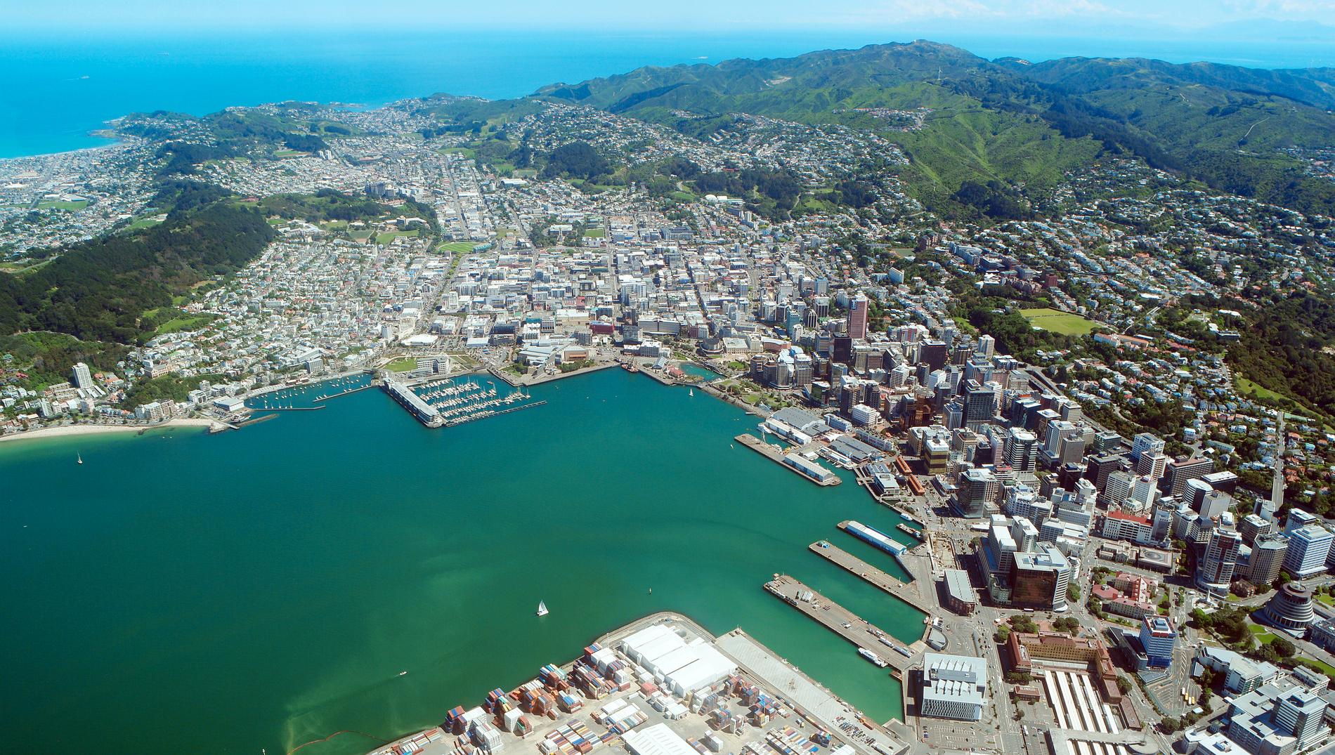 Fler än 5 miljoner människor bor nu i Nya Zeeland. Huvudstaden Wellington har några hundra tusen invånare. Arkivbild