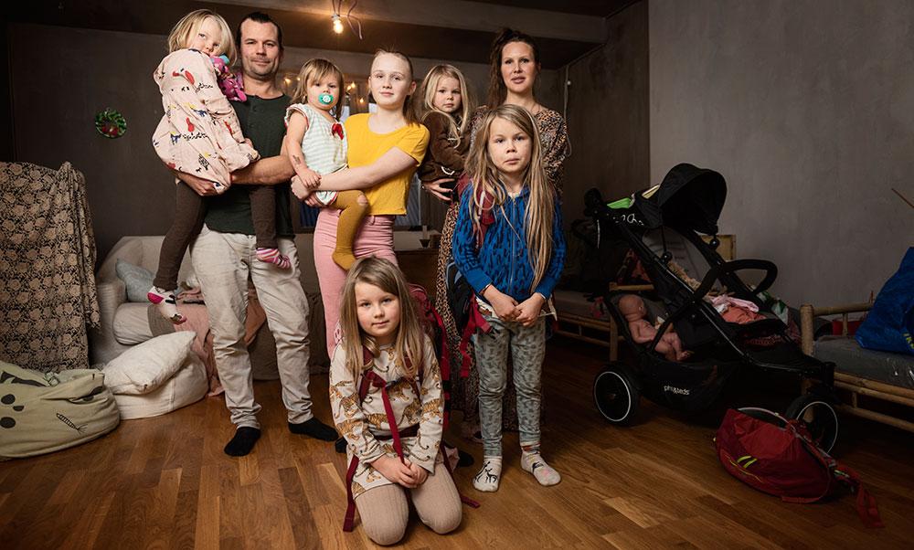Familjen Holmqvist planerar att resa jorden runt med sina sex barn.