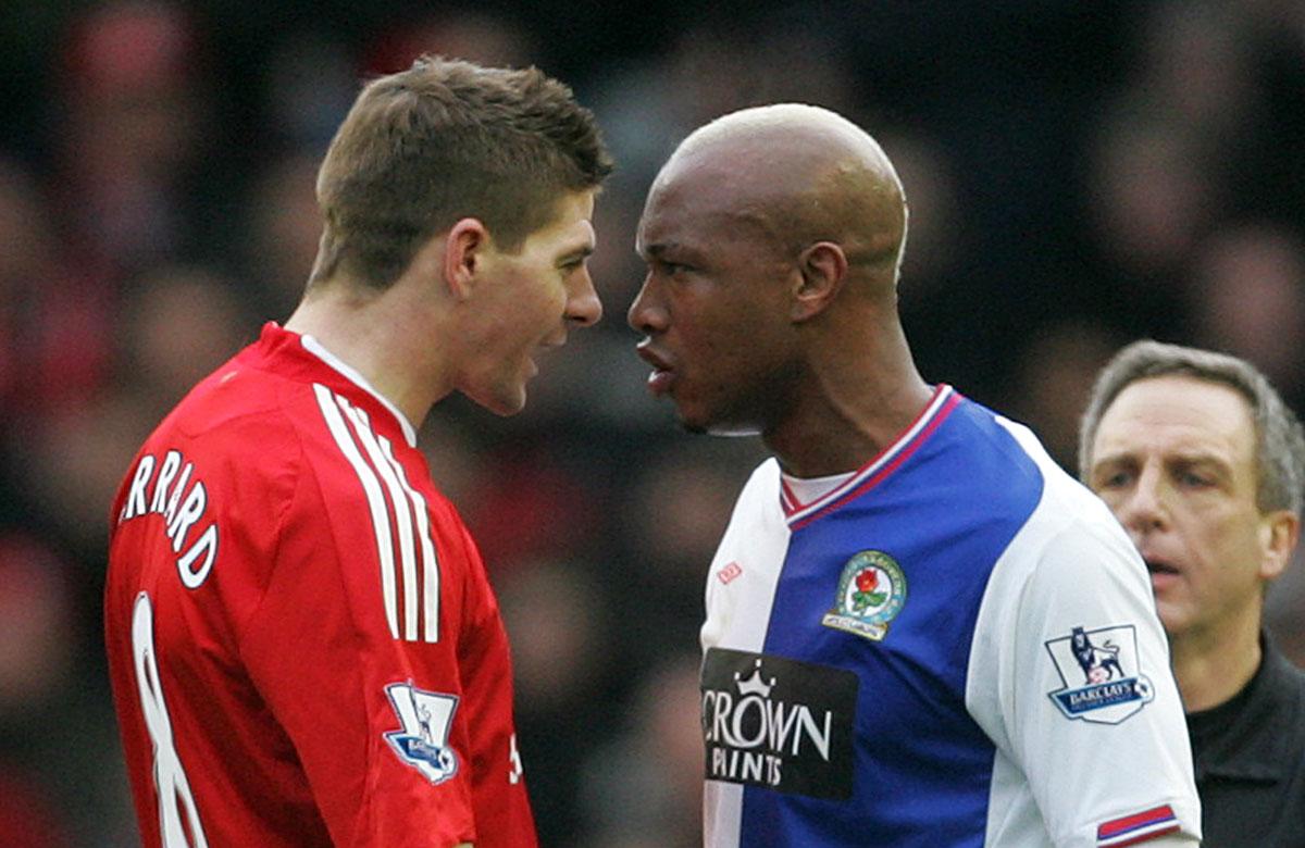 Steven Gerrard och El Hadji Diouf när han spelade i Blackburn.