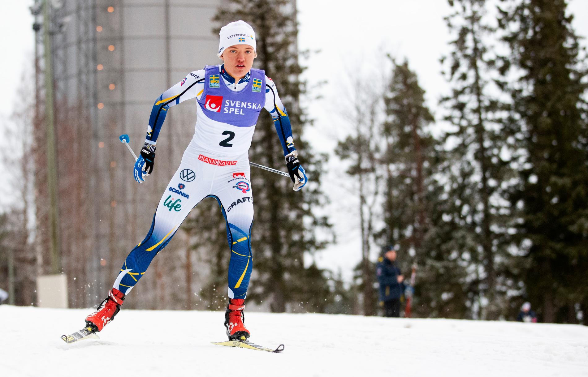 Lin Svahn under interna sprinttävlingen i Östersund. 
