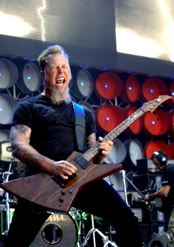 JA! En svensk heter Metallica. Här James Hetfield, sångare i bandet med samma namn.
