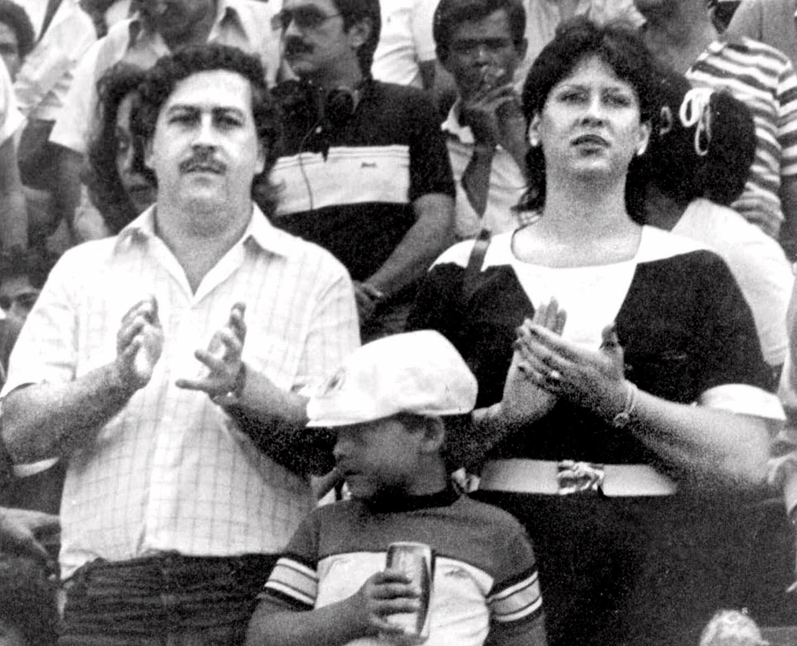 Pablo Escobar, hans fru Maria Henao och deras son Juan Pablo.