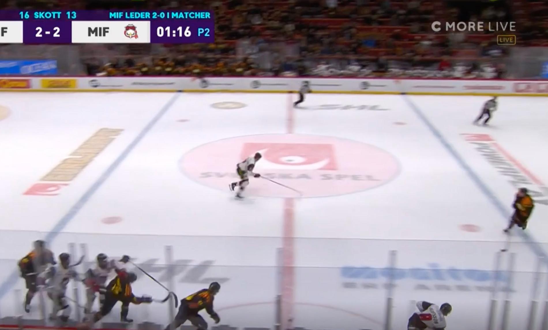 Brynäs är bara fyra spelare på isen.