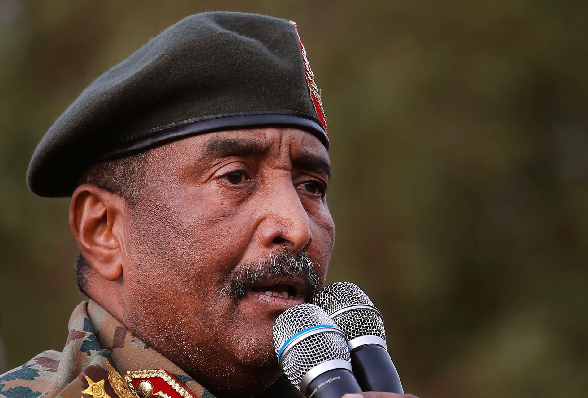 General Abdel Fattah al-Burhan är ordförande i det nya styrande rådet i Sudan. Arkivbild.