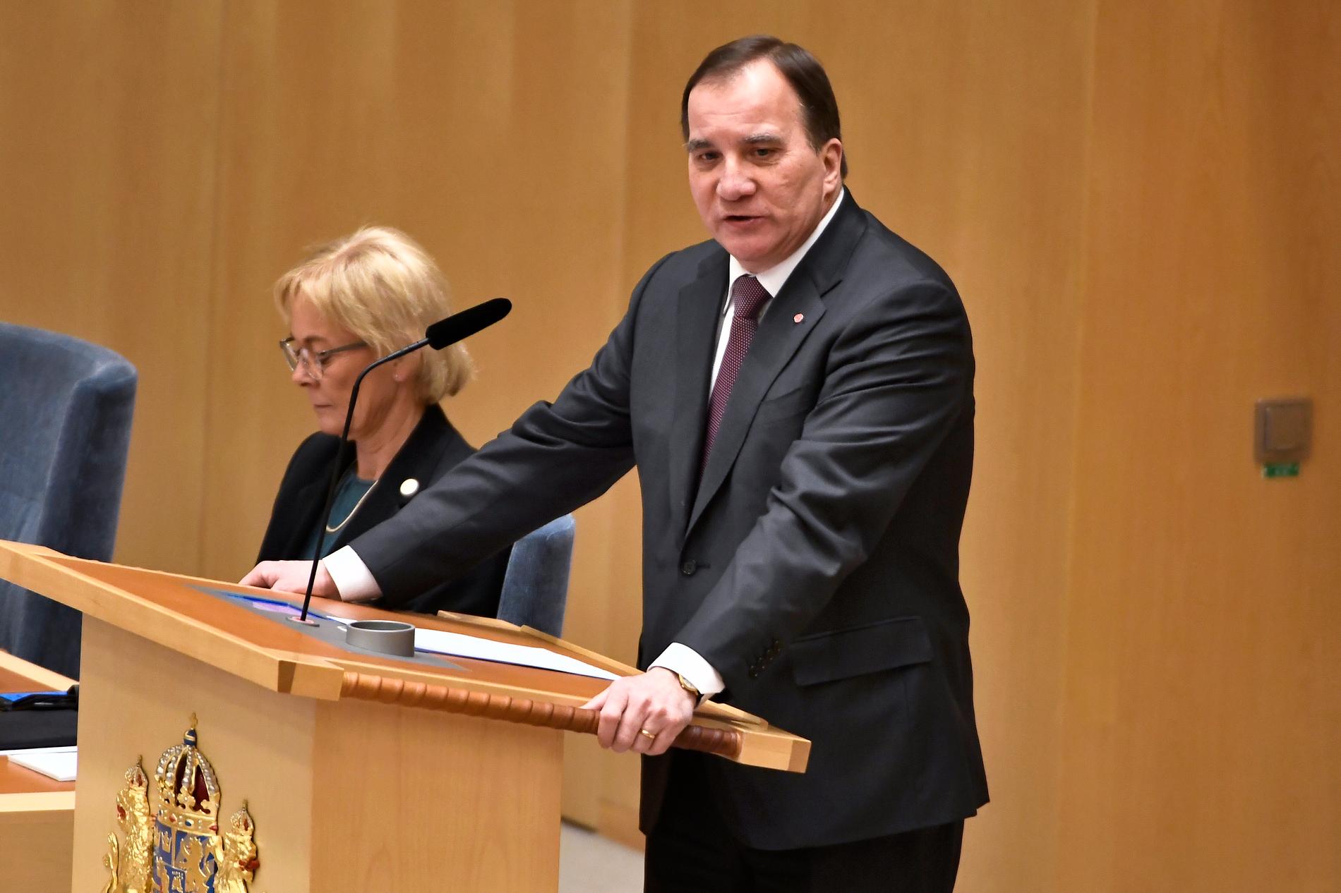 Statsminister Stefan Löfven (S) svarade på frågor om höghastighetståg i riksdagen. Arkivbild.