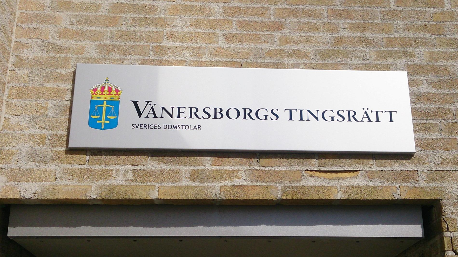 Tingsrätten i Vänersborg dömer en man till 2,5 års fängelse för att han våldtog en kvinna på en nyårsfest. Arkivbild.