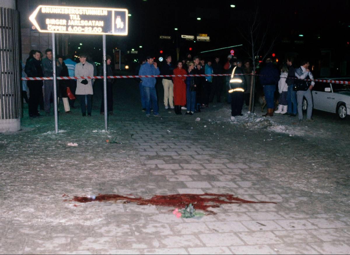 26 år sedan Olof Palme sköts till döds i korsningen Sveavägen–Tunnelgatan efter ett biobesök. Gävlepolisen hörde av sig till utredarna med tips som pekade ut Christer Pettersson, men dessa ignorerades.