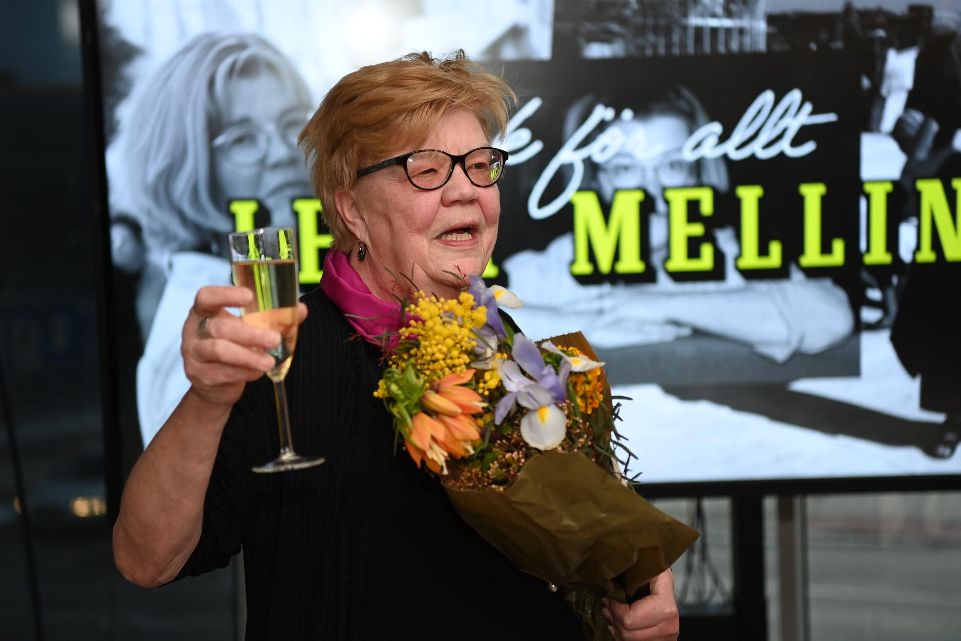 Lena Mellin tackas av efter 45 år på Aftonbladet.