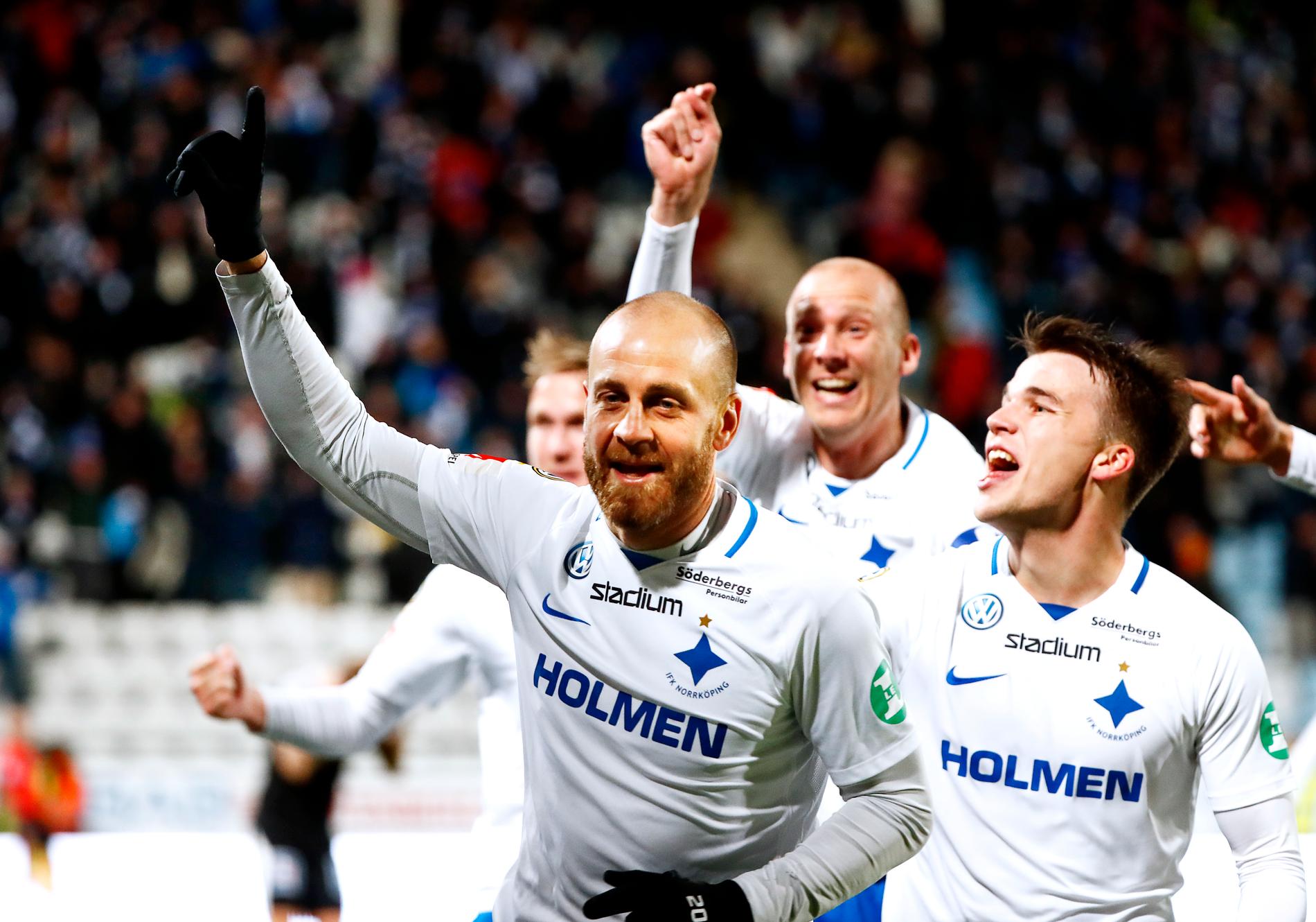 Daniel Sjölund gjorde segermålet på tilläggstid i sin sista match för IFK Norrköping i fjol. Nu lägger ålänningen av. Arkivbild.