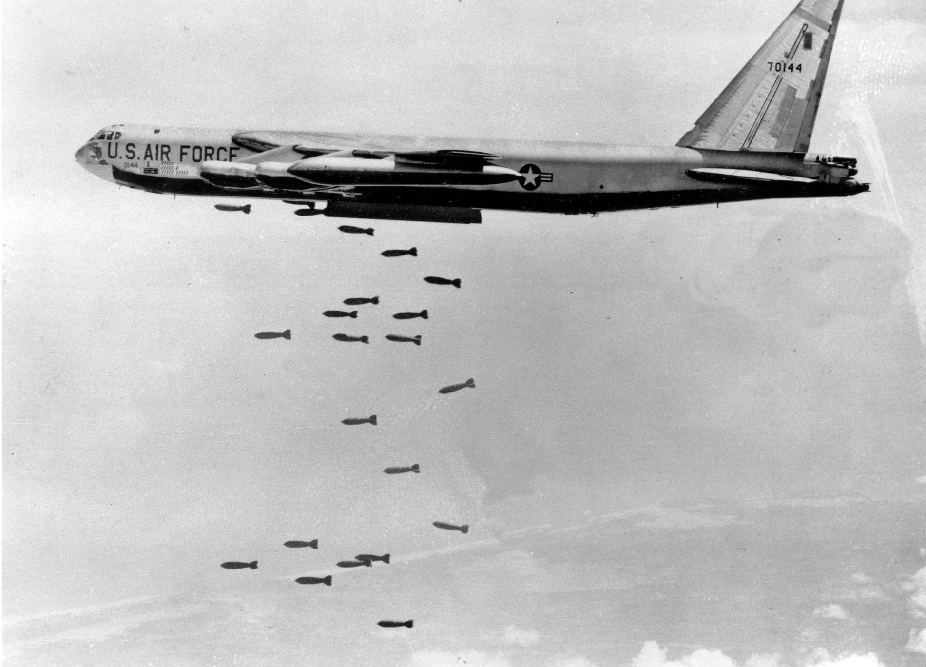 B 52: över Vietnam.
