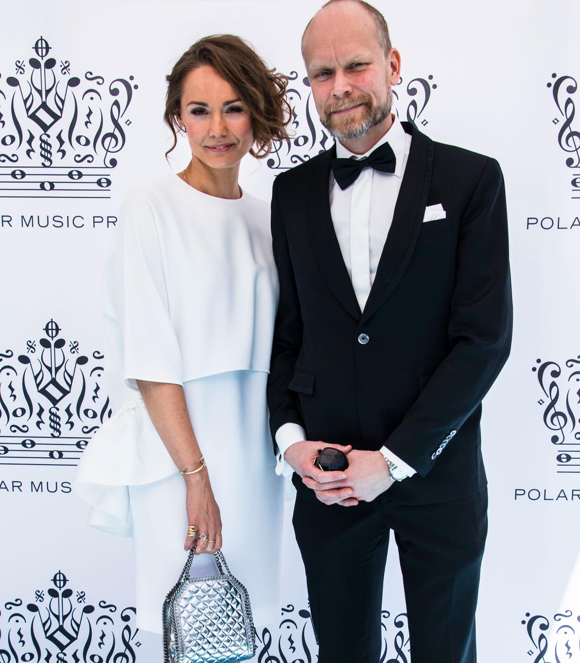 Carina Berg med Kristian Luuk på Polarpriset 2015.