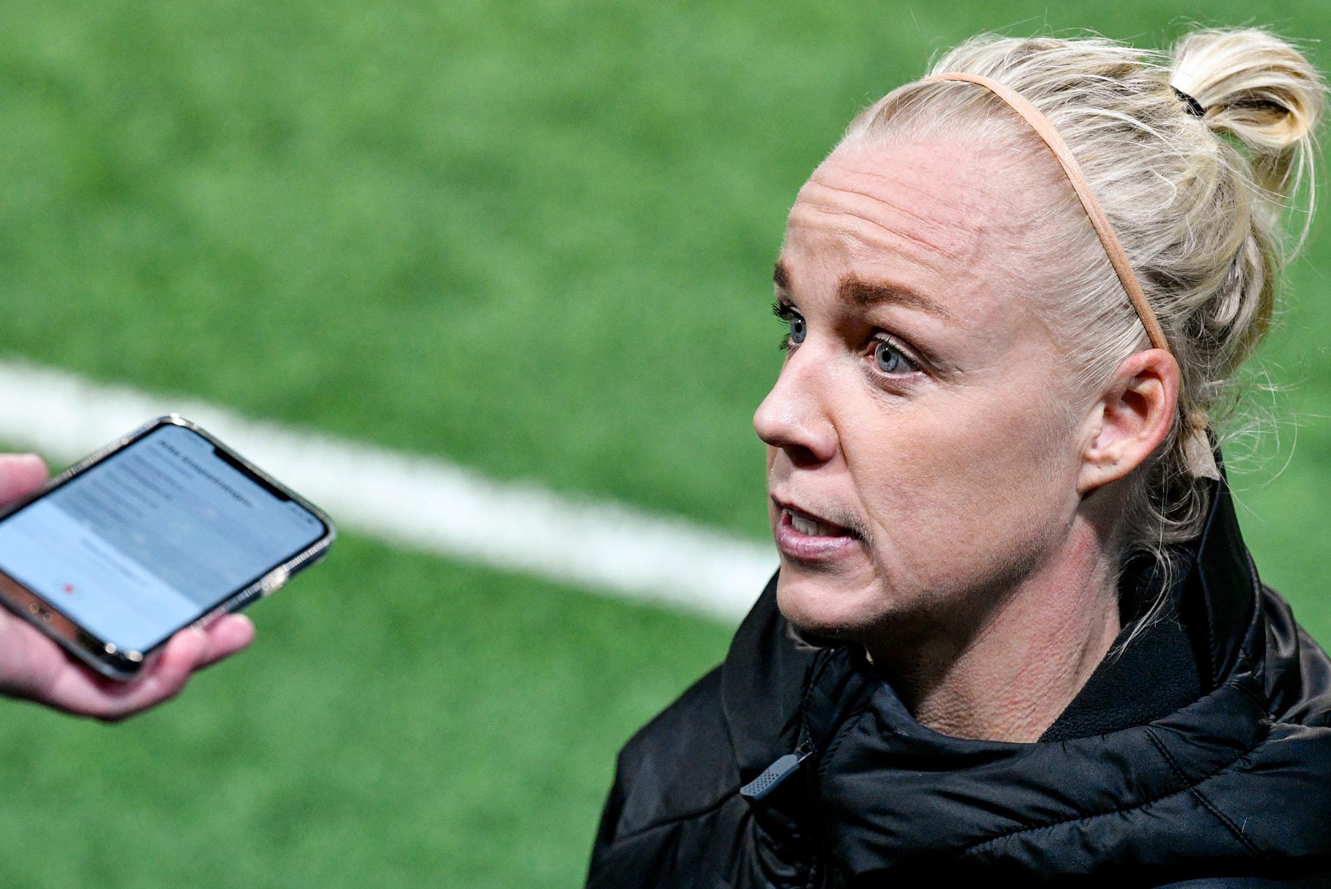 Caroline Seger vill se ekonomiskt stöd från Uefa – precis som herrlagen får. Arkivbild.