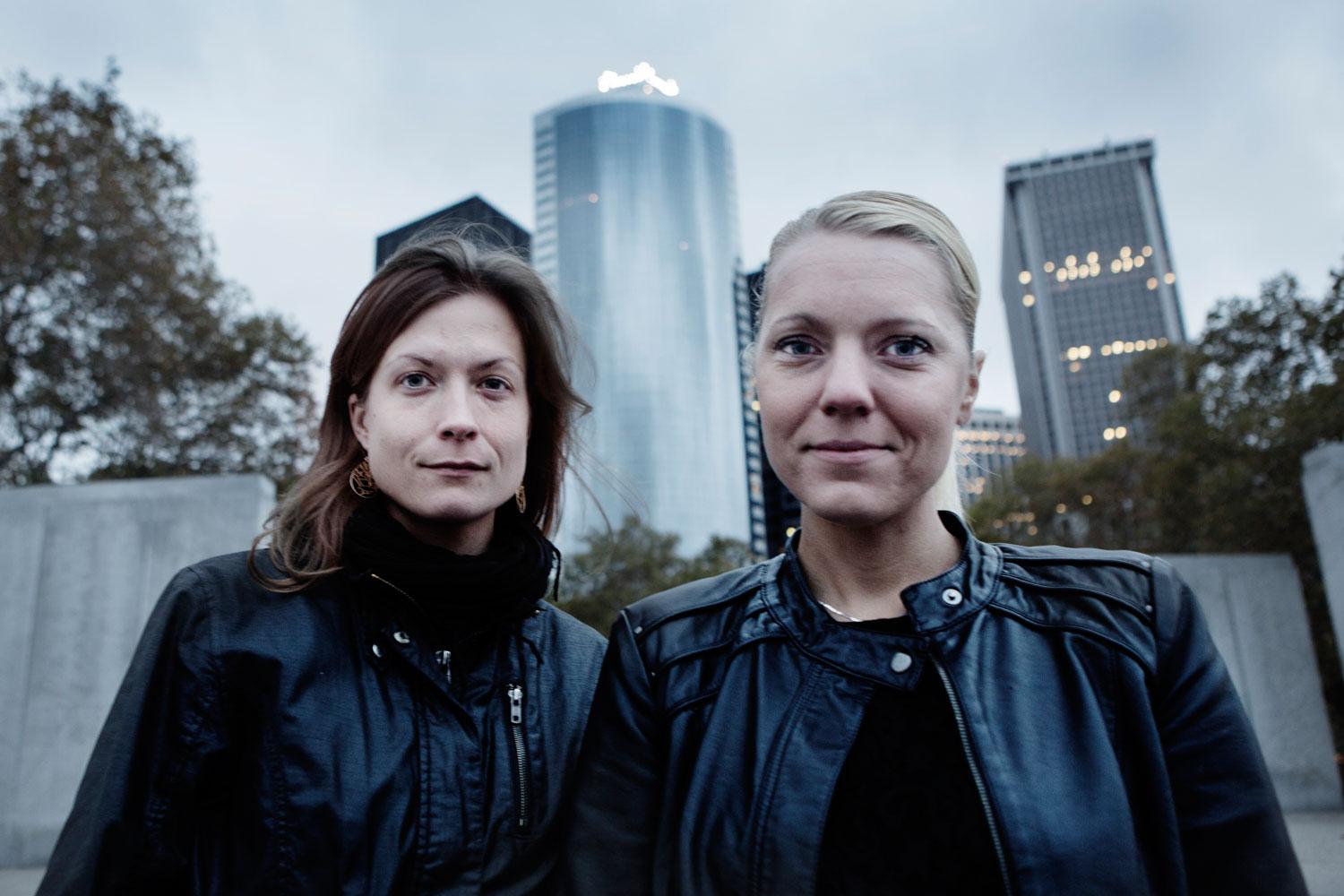 Aftonbladets fotograf Linda Forsell och reporter Carina Bergfeldt på plats i New York.