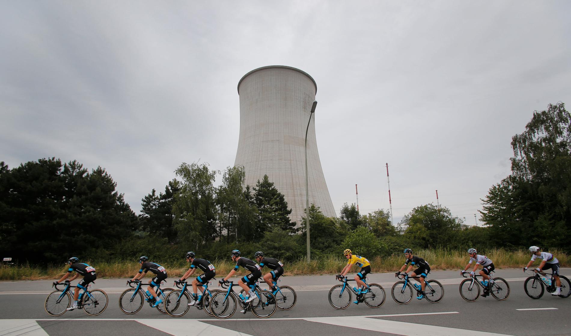 Kärnkraftverket i Tihange i Belgien passerades 2015 av cyklisterna i Tour de France. Arkivbild.