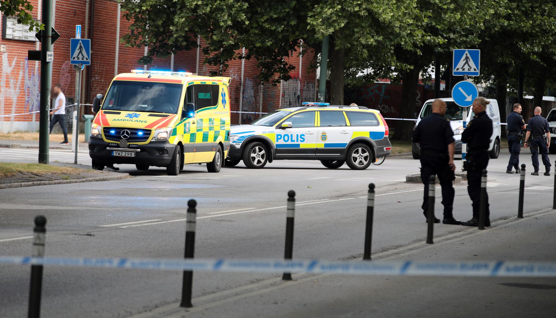 En person har blivit påkörd av en lastmaskin i Malmö.