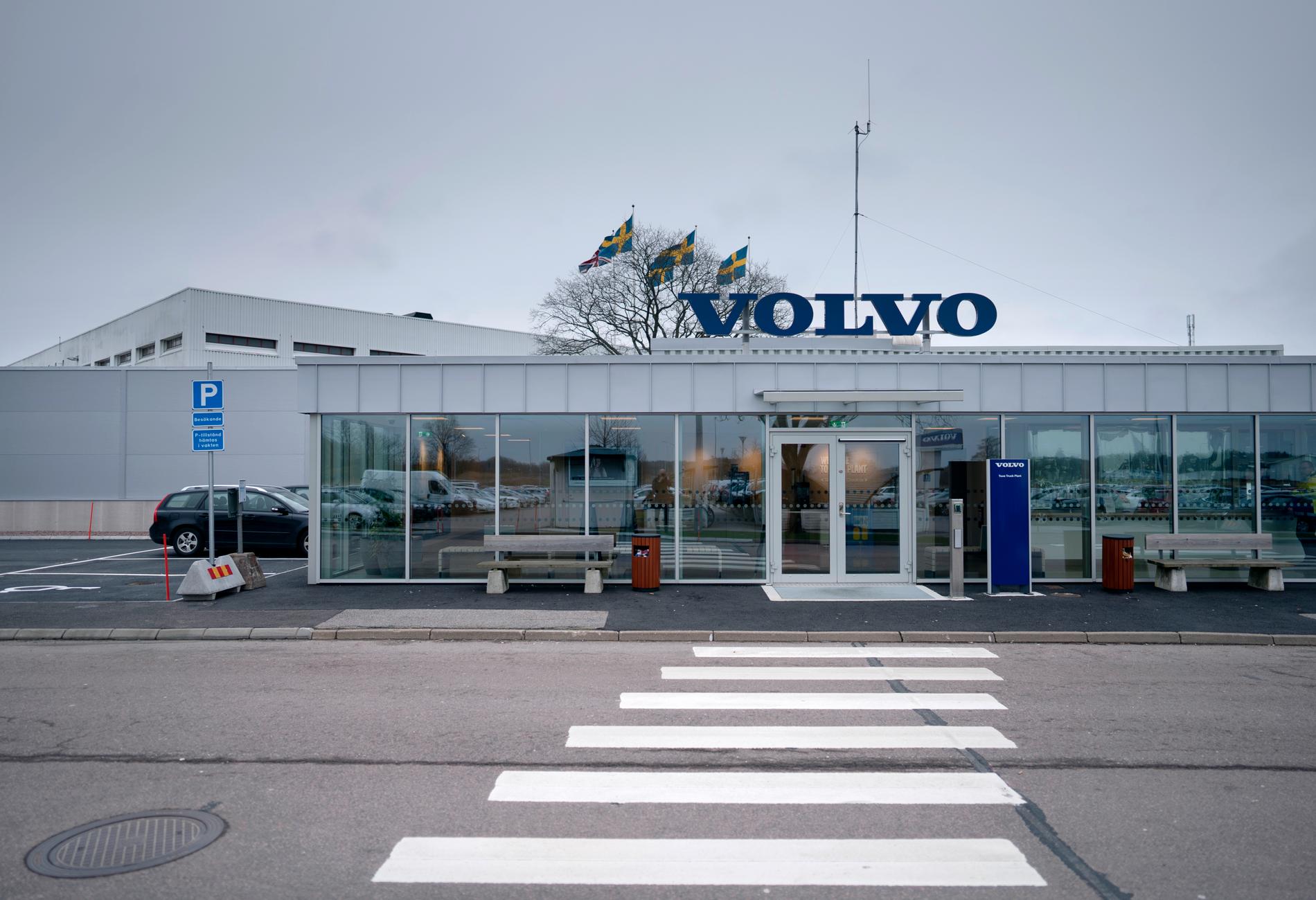Volvo-fabrikerna på Hisingen i Göteborg bygger just nu varken personbilar eller lastbilar. I stället startas tillverkning av skyddsvisir. Arkivbild.
