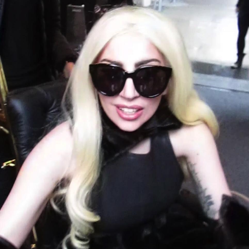 Lady Gaga återhämtar sig med stil.